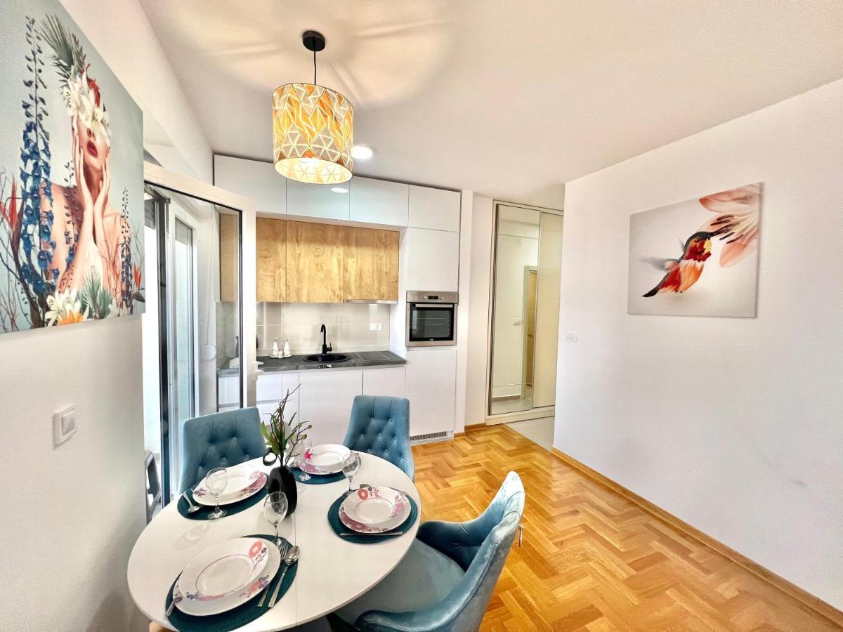 Azure Apartments บุดวา ภายนอก รูปภาพ