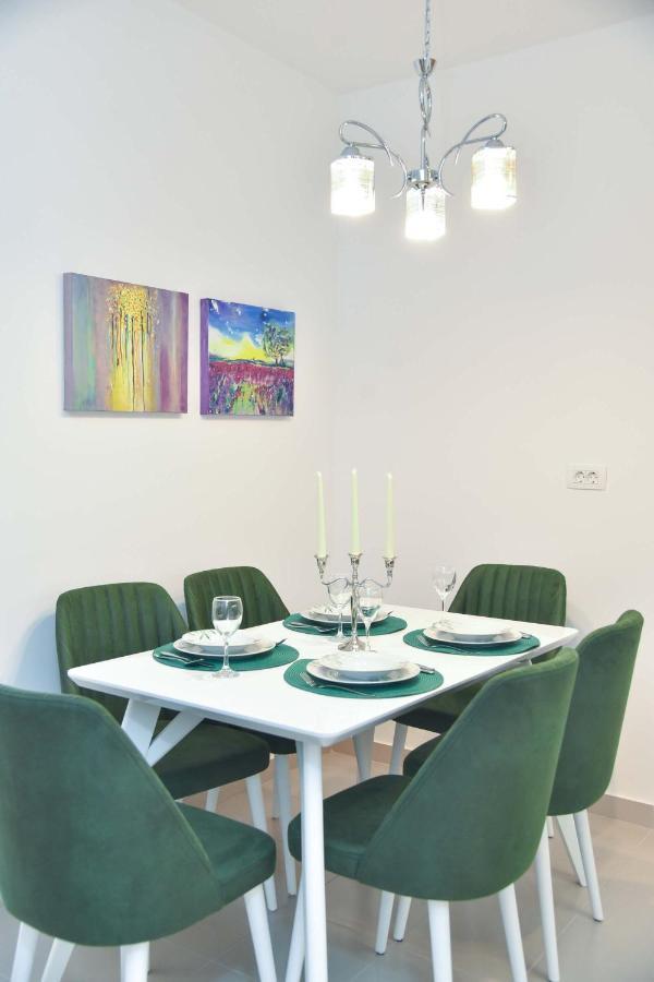 Azure Apartments บุดวา ภายนอก รูปภาพ